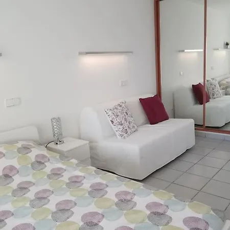 Playa Roca Cosy - Seafront Complex Apartamento